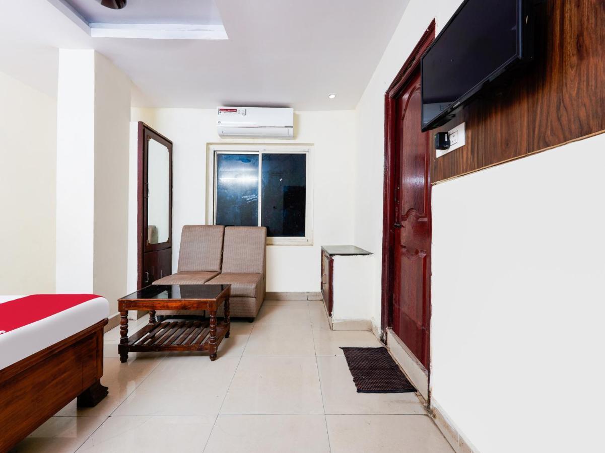 Spot On Hotel Supriya Vijayawāda Eksteriør bilde